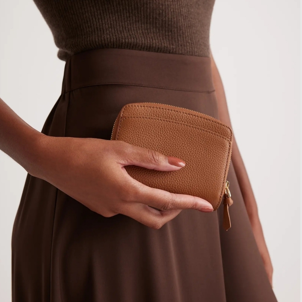 NWT! Quince Italian Pebbled Leather Cognac Compact Wallet!